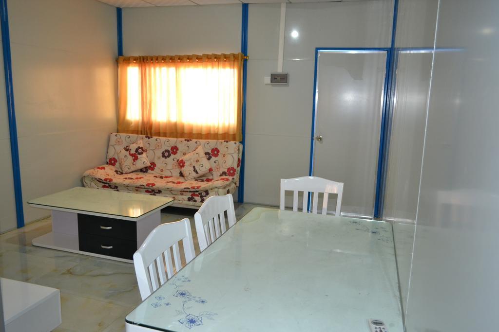 Hotel Mimiland Batu Payung Singkawang Zimmer foto